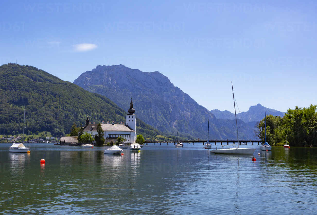 Schloss Ort, Traunsee a Traunstein. Zadní strana